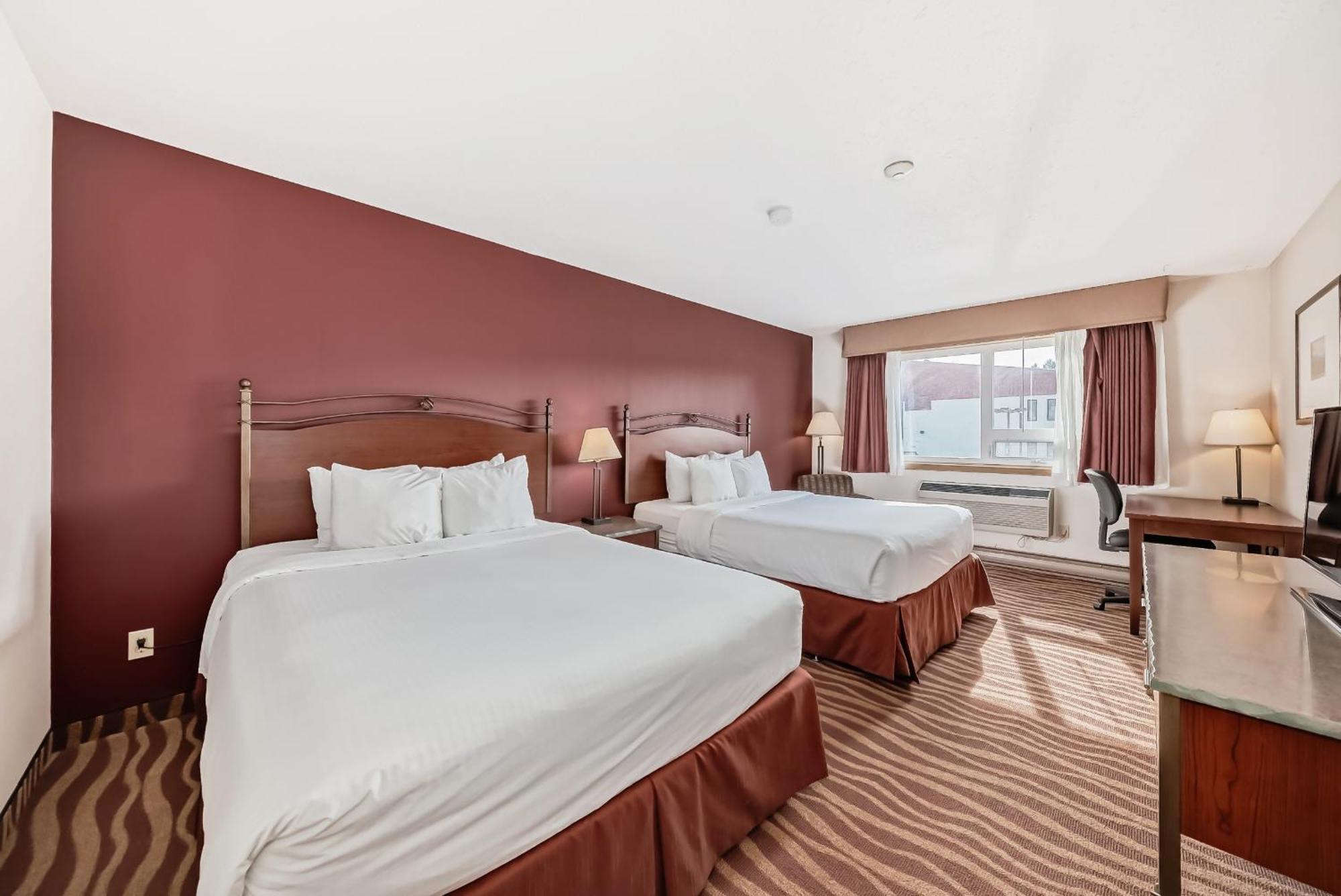 Invermere Inn & Suites Ngoại thất bức ảnh